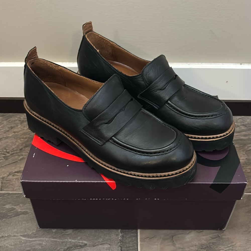 Bueno “Annie” loafers size 39